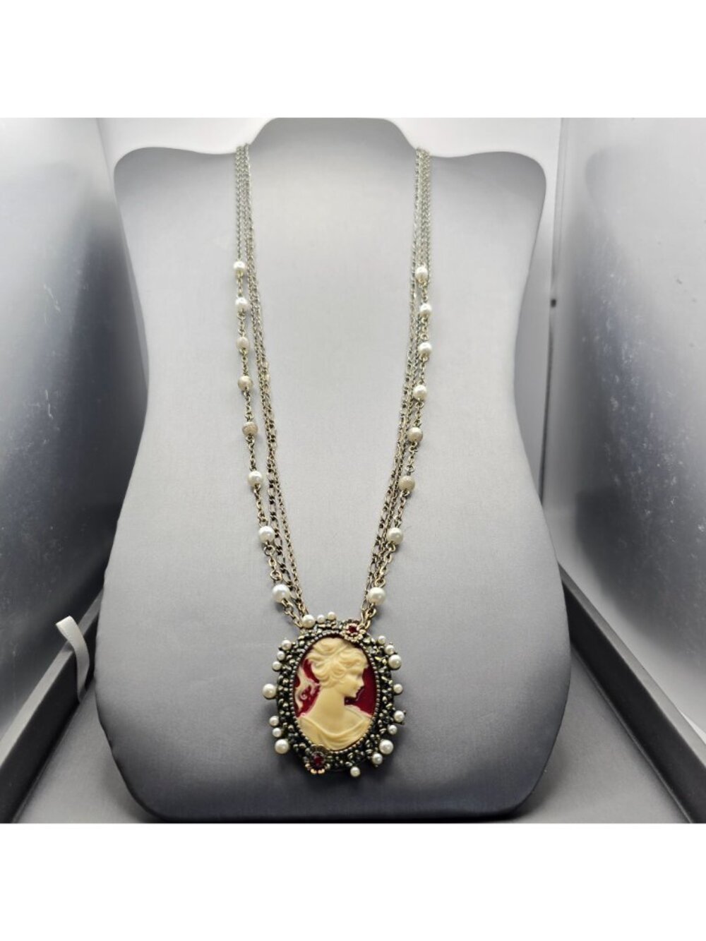 Victorian Revival Faux Cameo Necklace 26" Multi Strand Station Chain by Jennis B - Picture 3 of 12